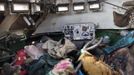 The inside of Malian army armored vehicle, believed to be attacked by Islamist rebels, is seen in Diabaly January 26, 2013. The attack killed at least two Malian soldiers, according to the Malian army. REUTERS/Joe Penney (MALI - Tags: MILITARY CIVIL UNREST POLITICS CONFLICT) Published: Led. 26, 2013, 7:12 odp.