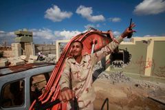 V Tripolisu začala demolice Kaddáfího bunkru