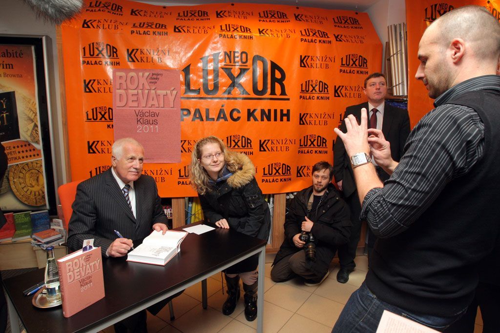 Autogramiáda Václava Klause