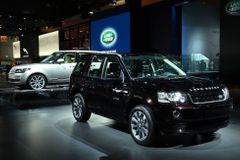 Land Rover představil v Paříži dvě novinky