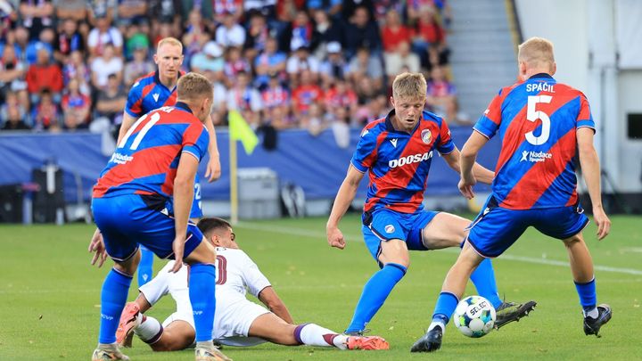 Rangers - Plzeň. Těžká zkouška pro Viktorii, Šulce nahradil v sestavě Panoš; Zdroj foto: Tomáš Liška