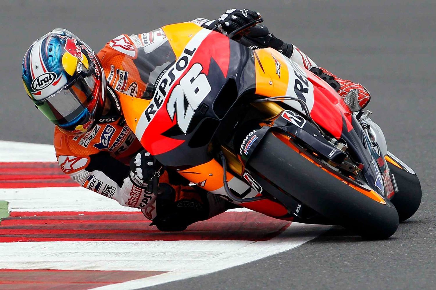 Španělský motocyklový jezdec Hondy, Dani Pedrosa v kategorii MotoGP na Grand Prix Velké Británie 2012