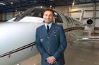 Vede leteckou firmu, jako pilot zachraňuje životy. Pro orgán letím i v noci, říká