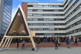 Studenti Fakulty architektury postavili útulny pro Krkonošský národní park