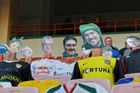 Sparťan fandí v Bělorusku. Vidí ligový fotbal, ale i krásné roztleskávačky