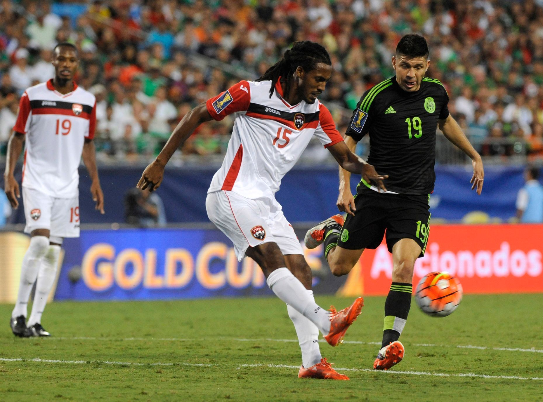 Zlatý pohár 2015, Mexiko - Trinidad a Tobago: Dwane James (15) z TT