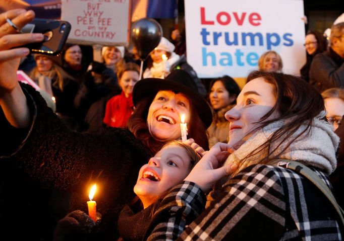 Protesty proti novému americkému prezidentovi Donaldu Trumpovi v den jeho inaugurace