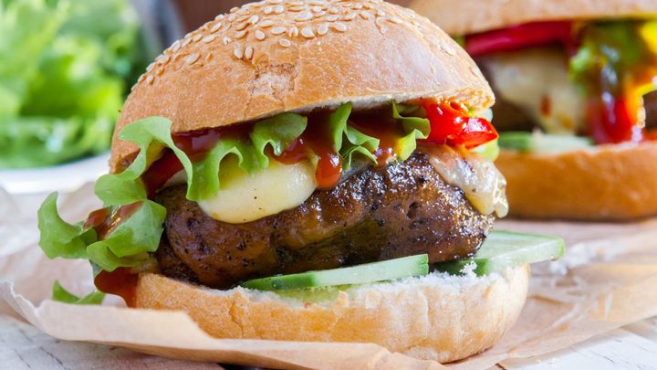 Nejvíc veganů je v Brně. Rostlinný trend ale táhne všude, je za tím ekologie i počasí; Zdroj foto: iStock