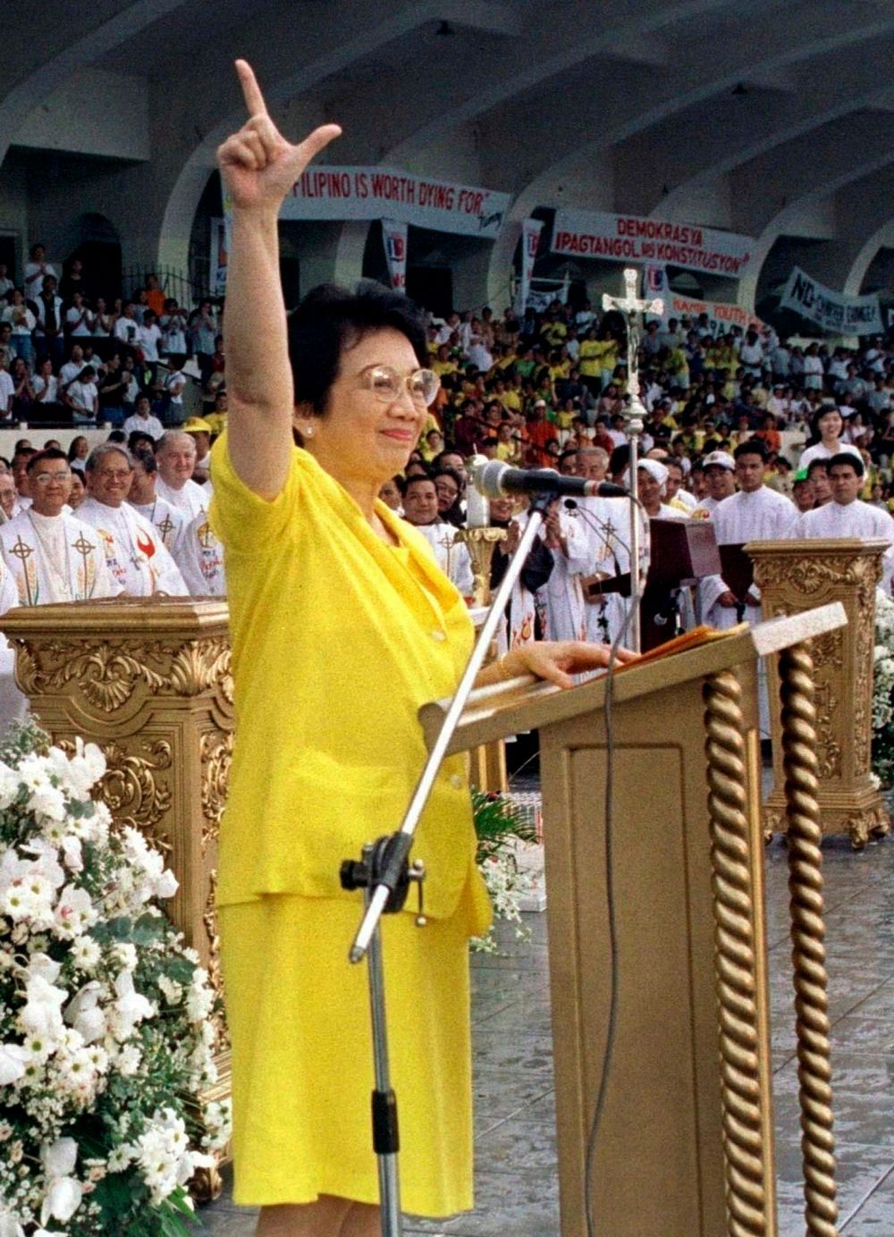 Corazon Aquinová
