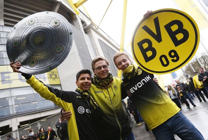 Borussia Dortmund - Borussia Mönchengladbach (To se však již na mistrovské oslavy chystali i fanoušci Dortmundu)