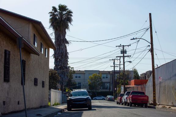 Záběr z ulice ve městě Compton v Kalifornii v USA. Ilustrační snímek