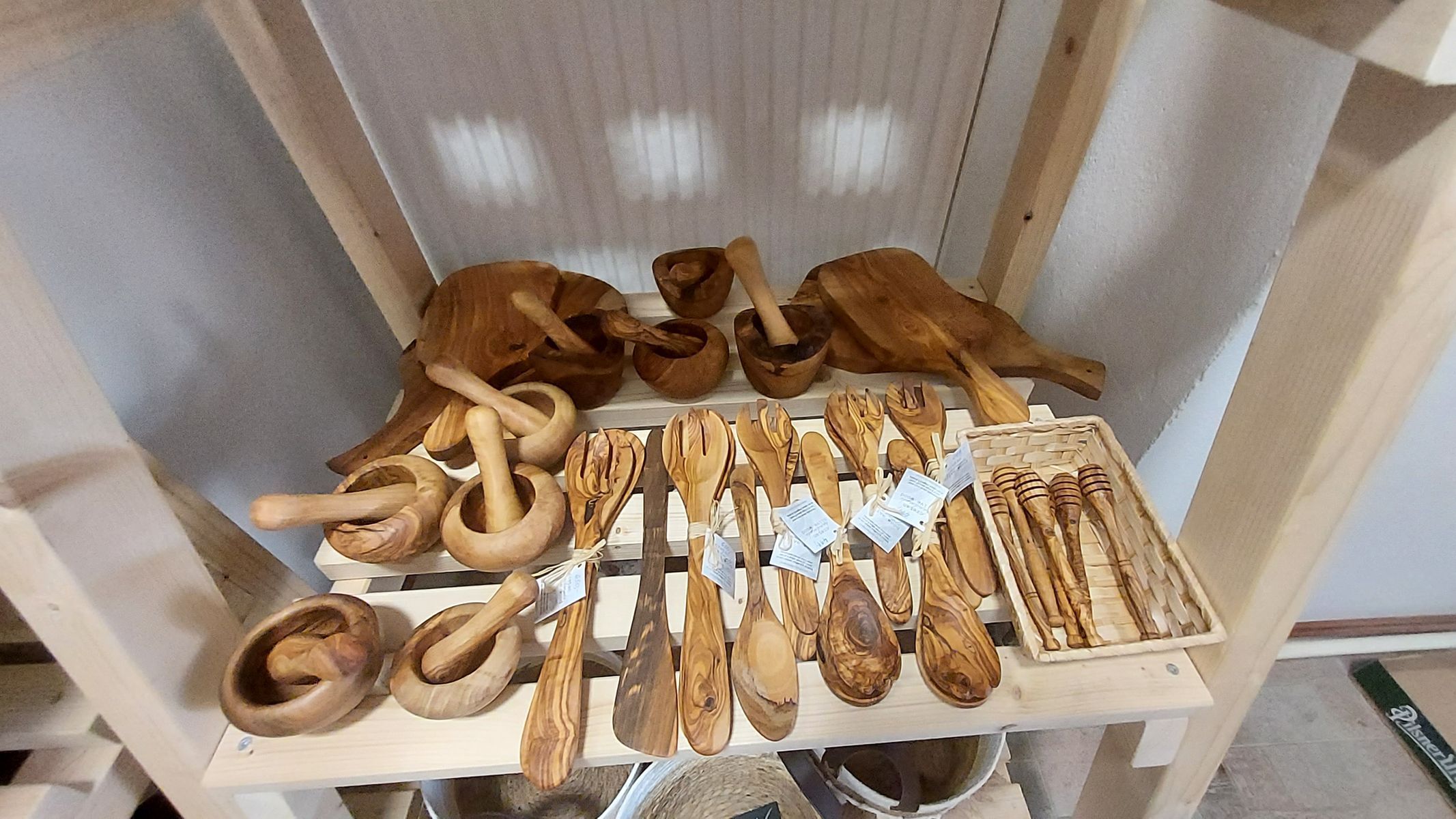 Agapi mou taverna obchod Jablonec olivové dřevo výrobky