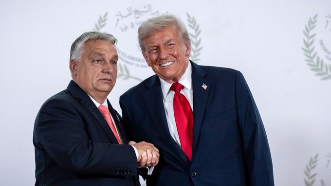 Orbán dlouhodobě udržuje s Trumpem blízký vztah.