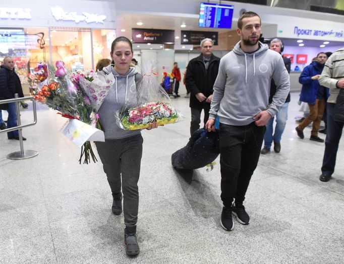 ZOH 2018: ruský curler Alexandr Krušelnickij, který měl pozitivní test na doping, a jeho manželka (také curlistka) Anastasia Bryzgalovová, s kterou tvořil soutěžní duo.