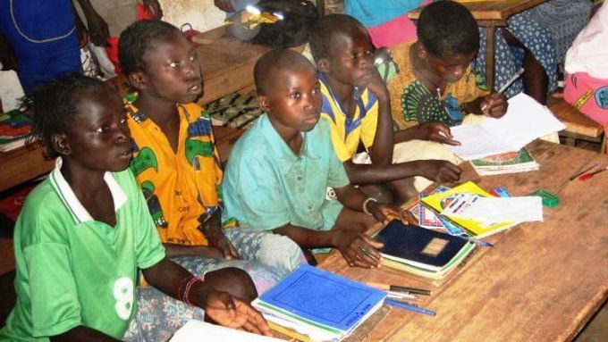 Ve Středoafrické republice se na státních školách učí jen pár měsíců v roce.