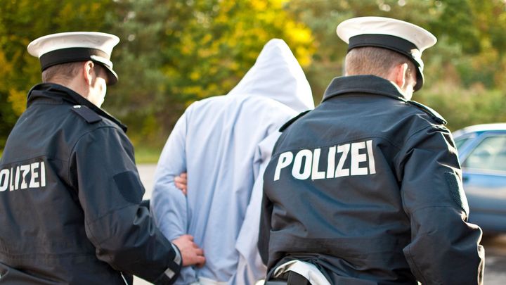 Přes online hry nutil ostatní k sebepoškozování. Německá policie mladíka zatkla