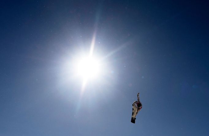 Snowboardisté trénují na olympiádě v Soči slopestyle (Chas Guldemond)