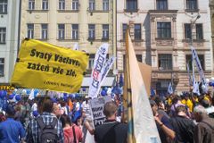 Chceme nové volby, znělo na demonstraci odborů