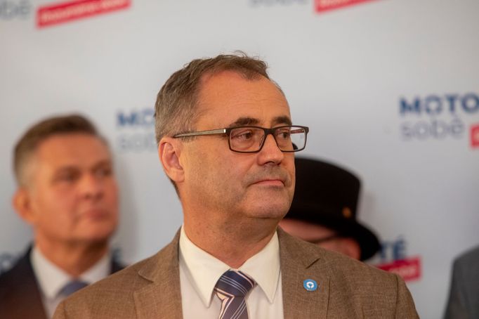 Poslanec Motoristů sobě Boris Šťastný