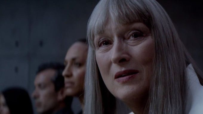 Ani Meryl Streep nezachrání plytkou sci-fi Dárce.
