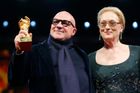 Hlavní cena z Berlinale putuje do Itálie. Za film s uprchlickou tematikou