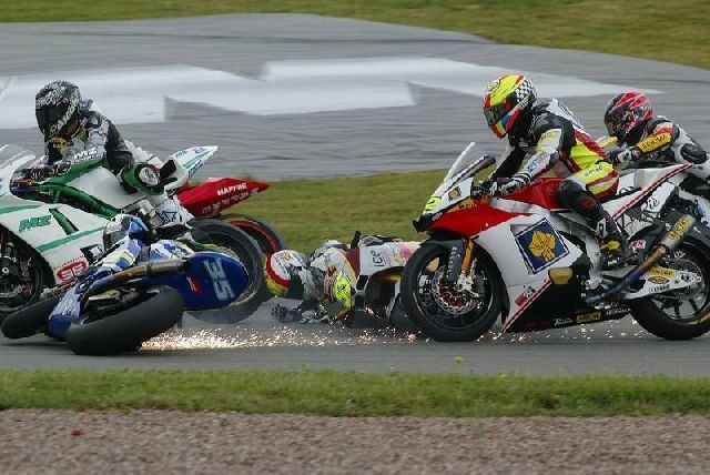 Pád Lukáše Peška na Sachsenringu