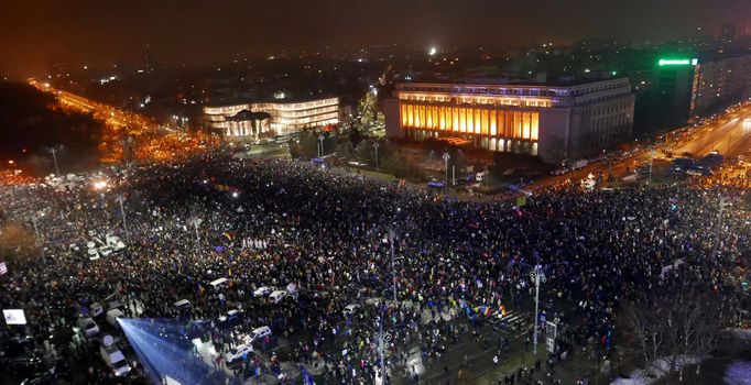 V neděli 5. února zaplavil ulice Bukurešti rekordně početný dav.