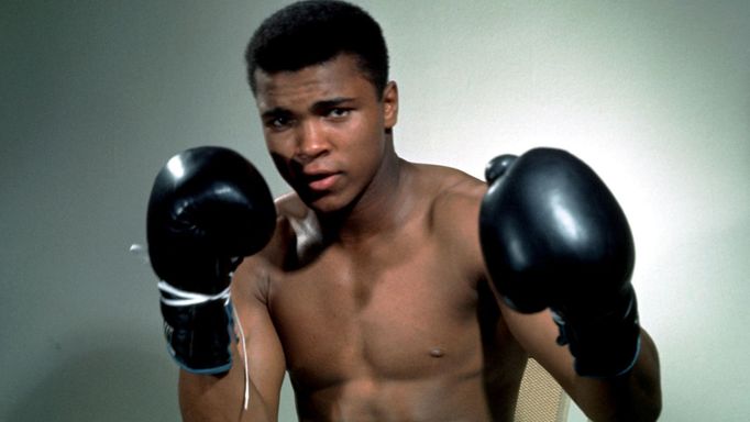 Muhammad Ali na starším snímku.