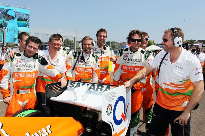 Mechanici stáje Force India měli na Hungaroringu dobrou náladu.