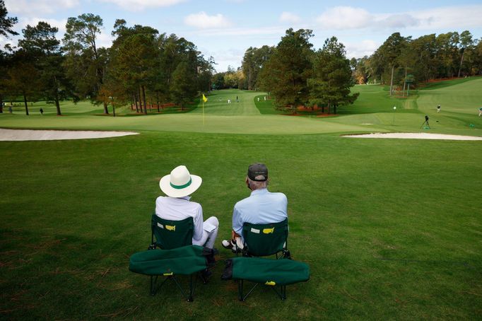 Golf - The Masters - Augusta National Golf Club - Augusta, Georgia, U.S. - November 12, 2020  Spectators look on from the 7th green during the first round REUTERS/Brian S