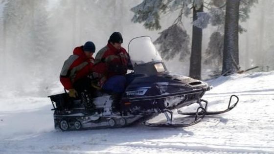 Led a sníh: Lyžaři jásají, řidiči pláčou.