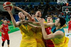 Deset australských olympioniků skončilo ve vazbě, chtěli lepší místa na basketbal