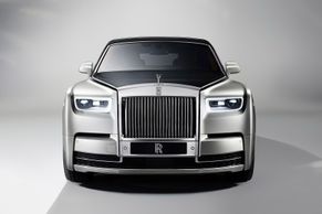 Foto: Na nový Rolls-Royce Phantom se čekalo 14 let. Přepychovou limuzínu ozdobí i 3D tisk