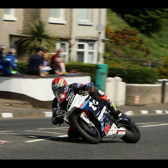 motorismus, Dan Kneen