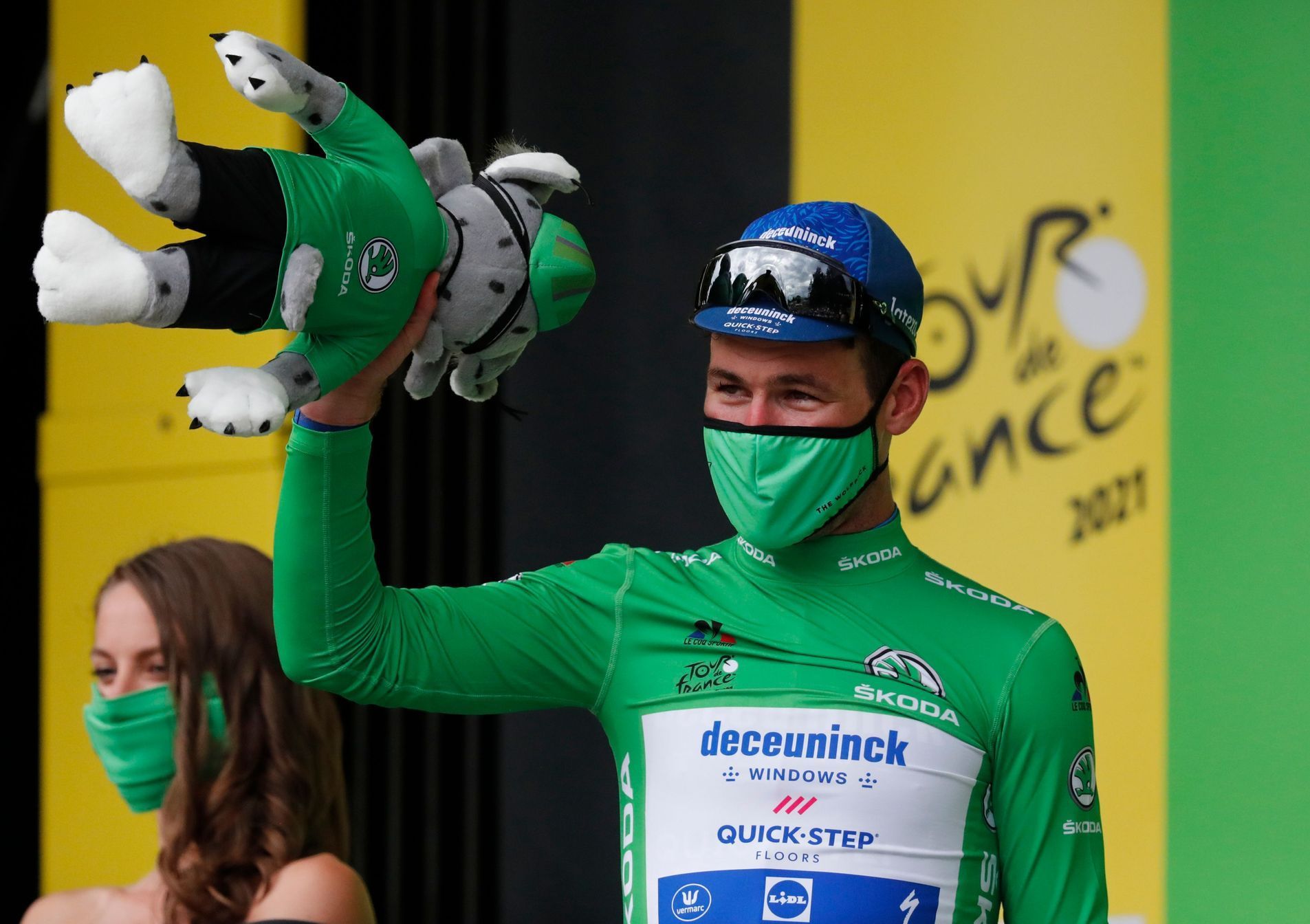 4. etapa Tour de France 2021: Mark Cavendish se převlékl do zeleného dresu