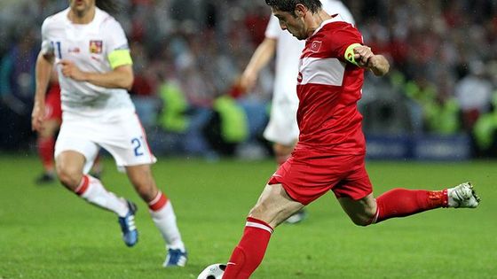 Shock. Czechs lost to Turkey and are out of Euro 2008