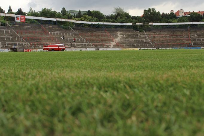 Přesně týden před rozlučkou Petra Švancary se konala poslední veřejná brigáda na obnovu Lužánek.