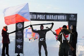 FOTO Tak běžel Petr Vabroušek nejmrazivější maraton na světě