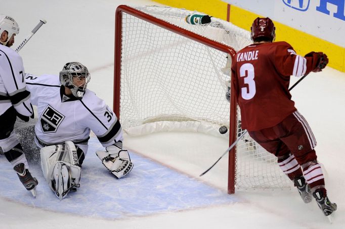 Yandle střílí gól do sítě Los Angeles