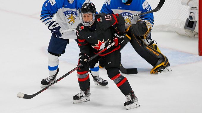 Kanaďan Connor Bedard v utkání proti Finsku na MS juniorů 2022