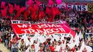 Třinec - Hradec, 4. semifinále play-off hokejové extraligy 2018: Choreo třineckých fanoušků