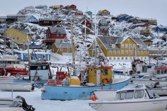 Britové narazili u západního pobřeží Grónska na ropu