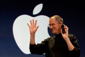 Zázrak jménem iPhone. Před 10 lety představil Steve Jobs telefon, který změnil svět