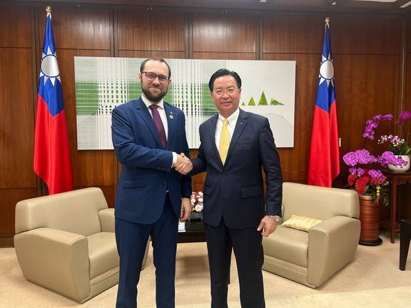 Český zmocněnec pro obnovu Ukrajiny Tomáš Kopečný se sešel s tchajwanským ministrem zahraničí Josephem Wuem.