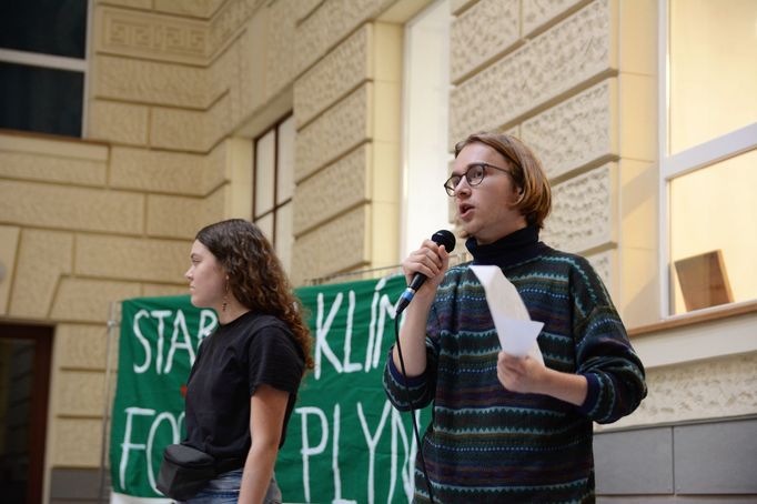 Studenti stávkují na brněnské Fakultě sociálních studií.