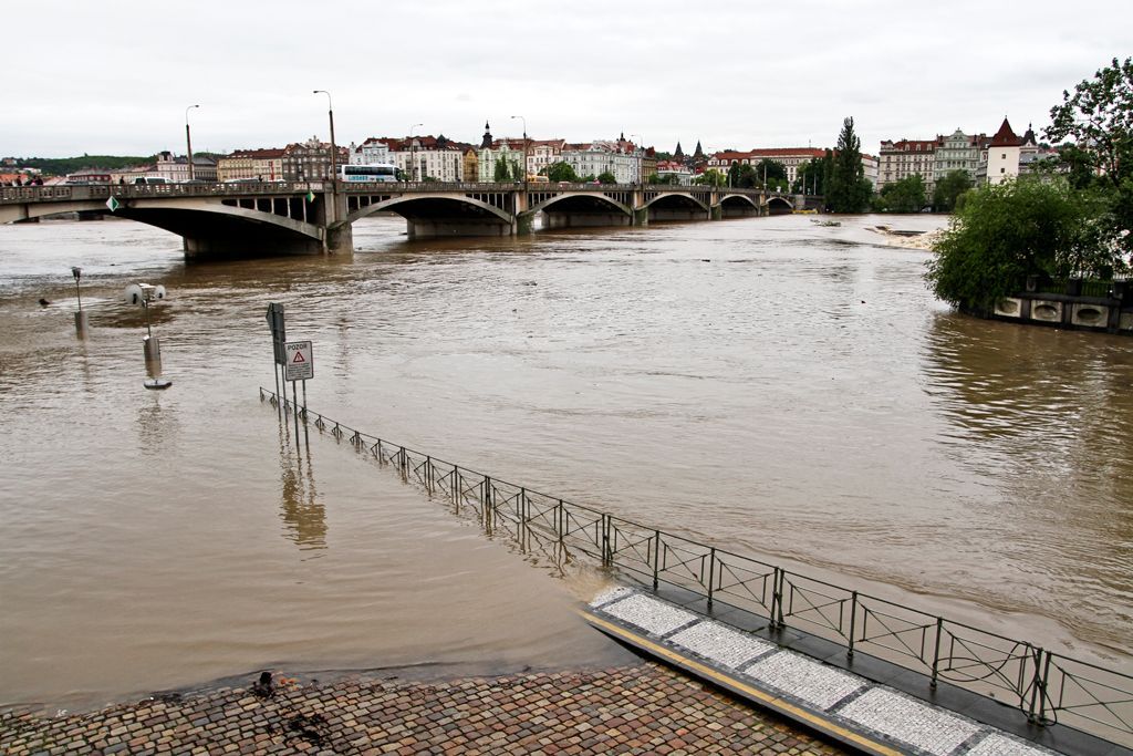 Praha povodně, neděle 2.6.