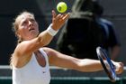 ŽIVĚ Kvitová si zahraje ve Wimbledonu v semifinále. Třetí set vyhrála 8:6