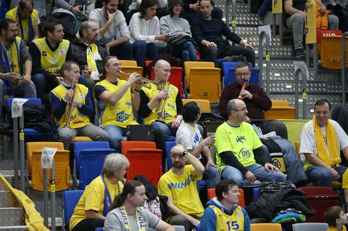 EL basketbal: ZVVZ USK Praha - Schio: