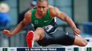 Americký desetibojař Ashton Eaton při závodě v americkém Eugene v roce 2012.