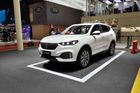 Haval patří značce Great Wall, která má v nabídce i dalšího výrobce pouze vozů kategorie SUV. Jmenuje se WEY a někteří si na tato auta vzpomenou z frankfurtského autosalonu v roce 2017. Model VV6, který je na snímku, rovněž patří do střední třídy.